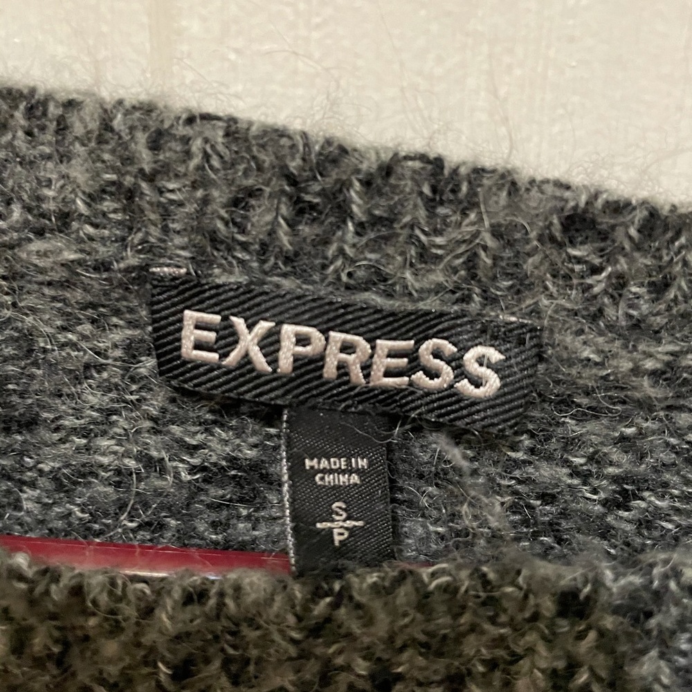 Express Sweater - Picture 3 of 3
